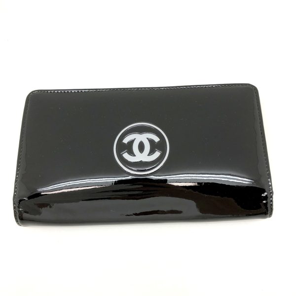 imgrc0097846500 Chanel Bifold Long Wallet Enamel Leather Black