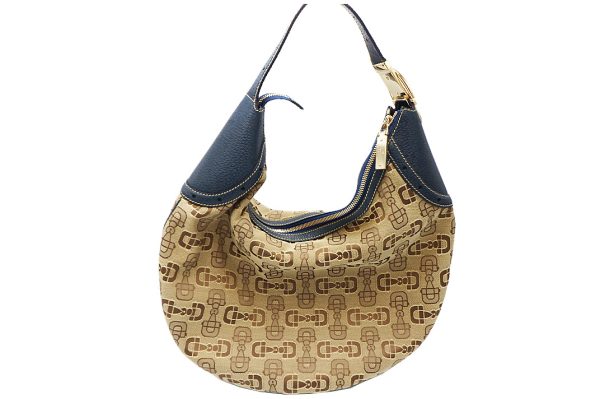 imgrc0101112587 Gucci GG Canvas Shoulder Bag Brown Navy