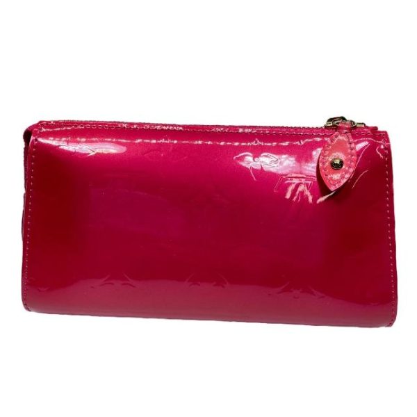 imgrc0115689441 Louis Vuitton Vernis Cosmetic Pouch Rose Pop