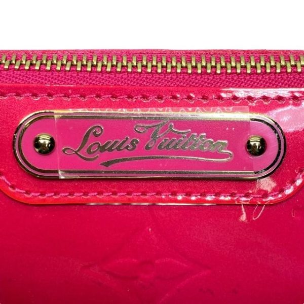 imgrc0115689444 Louis Vuitton Vernis Cosmetic Pouch Rose Pop