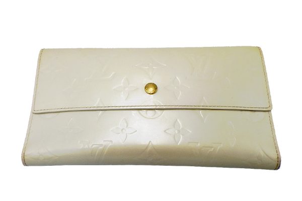 jj7092 1 Louis Vuitton Vernis Leather Porte Tresor Wallet Ivory