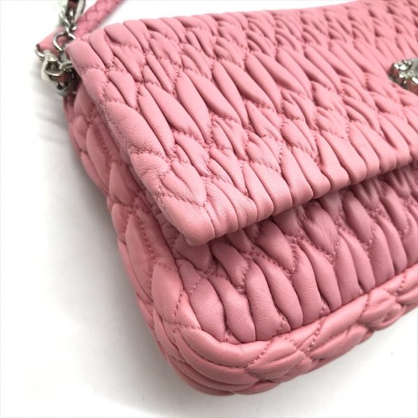 k2457 5 Miu Miu Matelasse stone shoulder bag pink