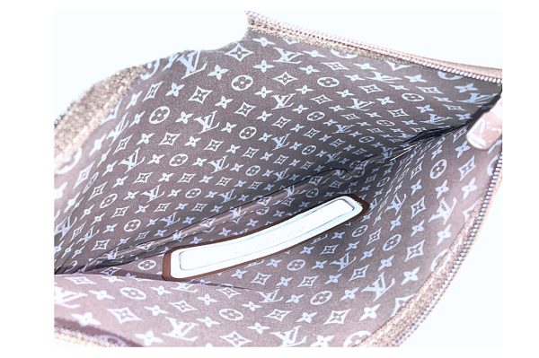 kdr7921 6 Louis Vuitton Truth Voyage Set Travel Pouch