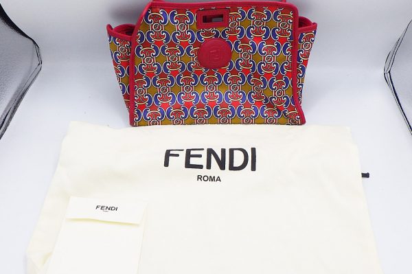 knk2394 6 Fendi Peekaboo Defender Cover