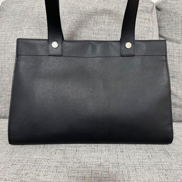 m42519057554 3 Burberry Tote Bag Black Leather Check