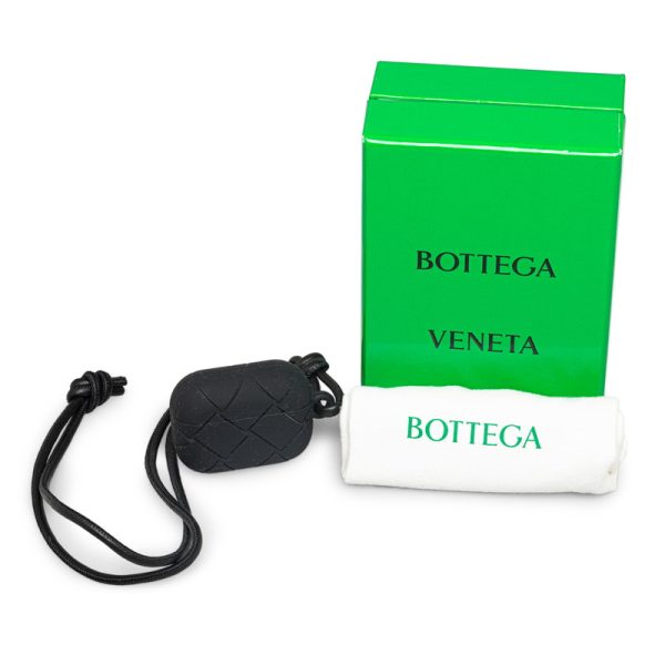 m5b0s9hwr15hol4c 5 Bottega Veneta Intrecciato AirPods Pro Case Earphone Case Black