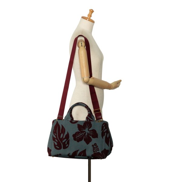 nsaw4kcgf3mseoko 10 PRADA Triangle Logo Plate Hibiscus Canapa M Handbag Shoulder Bag 2WAY Gray Wine Red Canvas