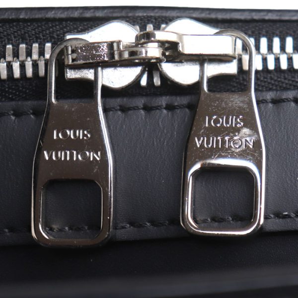 o24 0527 20 534 LOUIS VUITTON Brooks Briefcase Epi Black