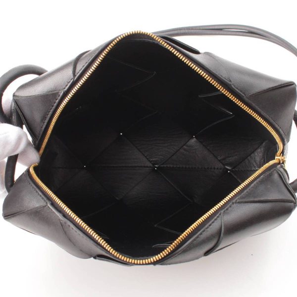 re bot sh w 00115 4 Bottega Veneta Maxi Intrecciato Cassette Small Shoulder Bag Black