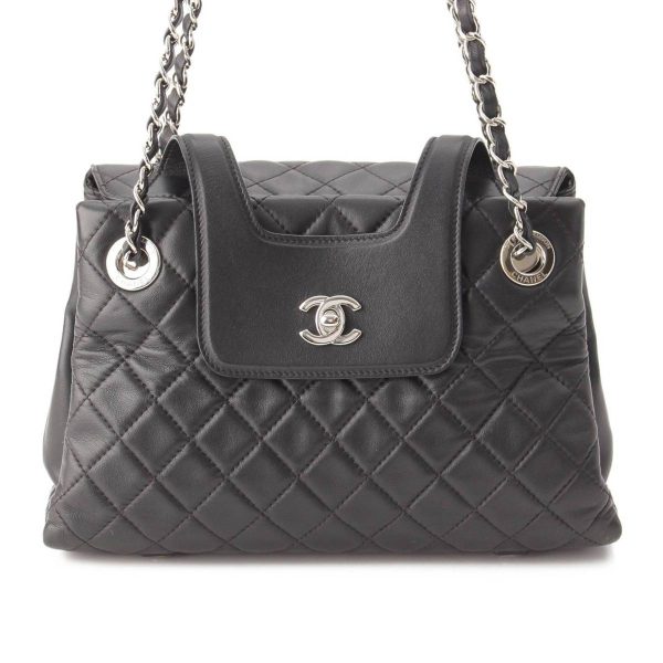 re cha sh w 00254 Chanel 20 Matelasse Lambskin Accordion Chain Tote Bag Black