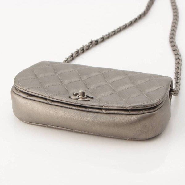 re cha sh w 00263 3 Chanel Matelasse Calf Chain Shoulder Bag AP2358 Metallic Silver