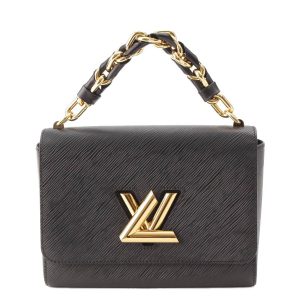 re lou ha w 00393 CHANEL Chain Shoulder Bag Caviar Skin Black