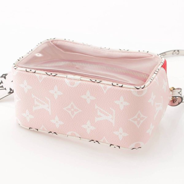 re lou sh w 00348 4 Louis Vuitton Giant Beach Pouch Shoulder Bag Pink