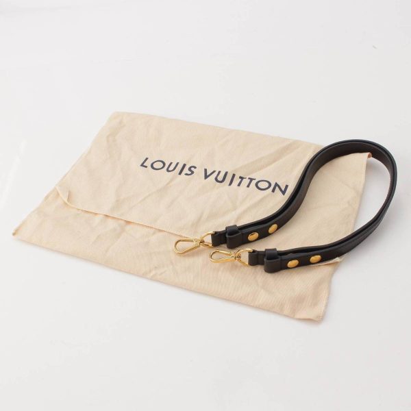 re lou sh w 00350 8 Louis Vuitton SINCE 1854 Dauphine MM Chain Shoulder Bag Black