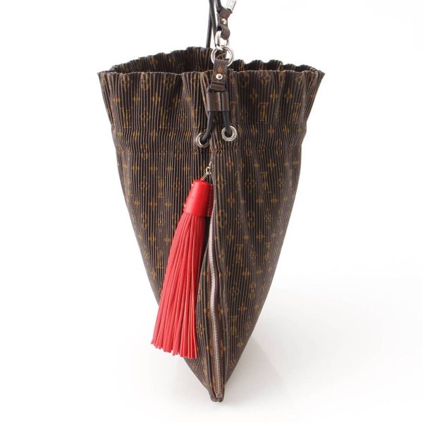 re lou sh w 00357 2 Louis Vuitton Explorer MM Drawstring Pleated Shoulder Bag Brown