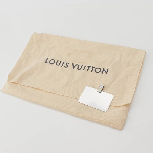 re lou sh w 00370 8 Louis Vuitton Epi Twist MM Leather Chain Shoulder Bag White