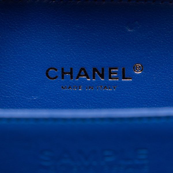 rjzh6njdwn4ndtb9 6 CHANEL CC filigree vanity bag bag tricolor blue caviar skin