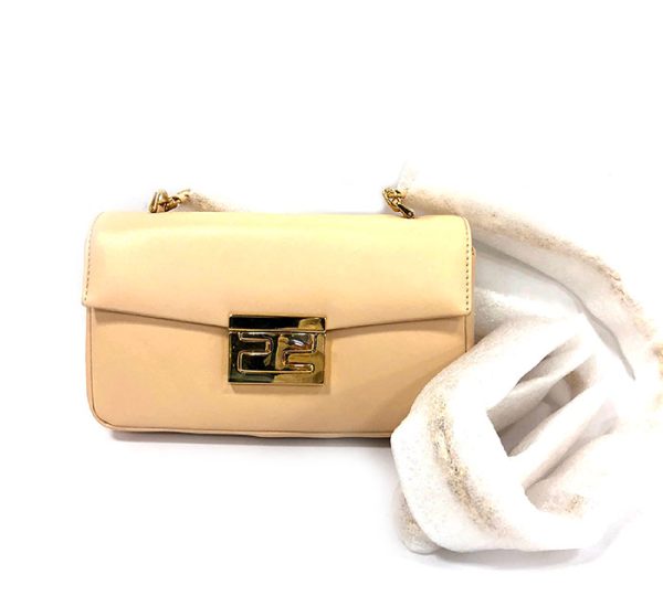 rm3111 01 Fendi Chain Shoulder Bag Soft Nappa Leather Beige