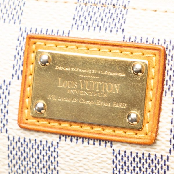 scilc6mxc8qn8y0r 6 Louis Vuitton Damier Azur Pochette Mila MM Accessory White