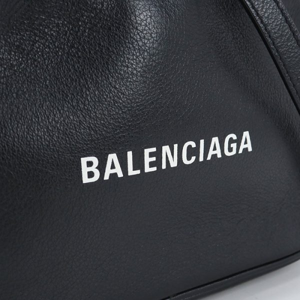 usdbg76014011007 Balenciaga Everyday Crossbody Leather Bag Black