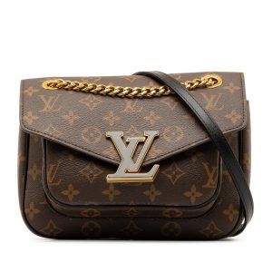 yptuok4i7ysuxr4e 1 Louis Vuitton Lock Me Taurillon Leather Tote Bag NavyRed