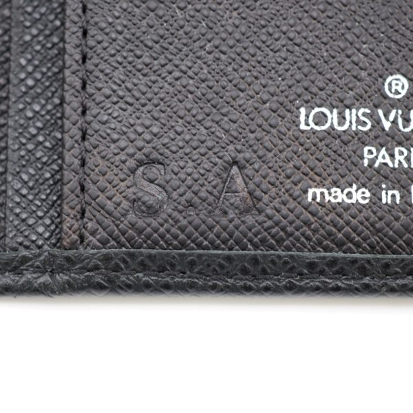 z0002539 14 LOUIS VUITTON M32572 Portefeuille Brazza Taiga Long Wallet