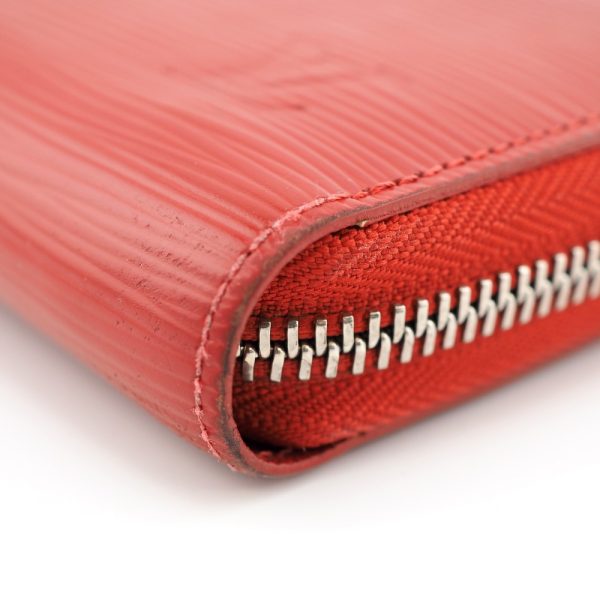 z0002809 3 LOUIS VUITTON Epi long wallet red