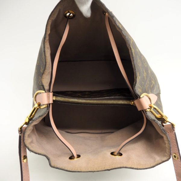 z0003638 6 LOUIS VUITTON Neo Noe Drawstring Shoulder Bag Brown