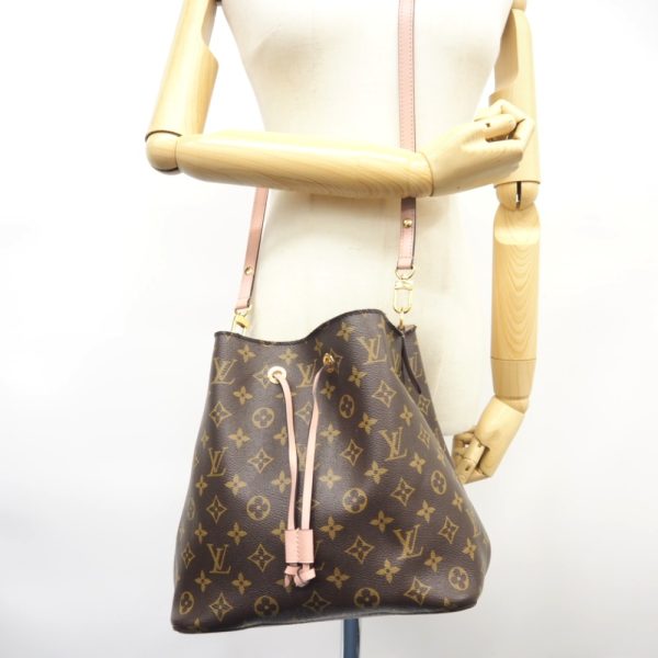 z0003638 9 LOUIS VUITTON Neo Noe Drawstring Shoulder Bag Brown