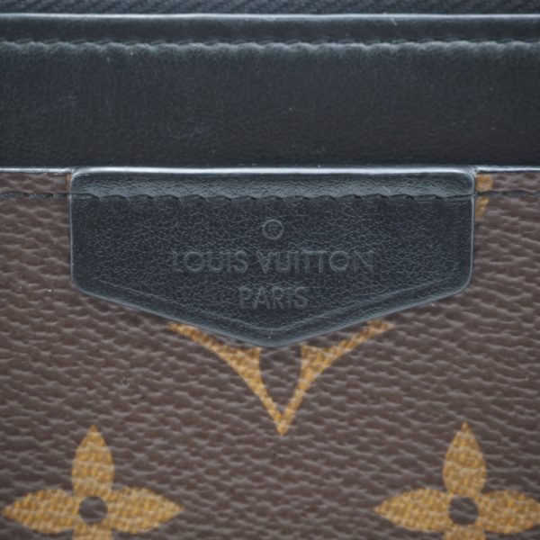 z0003791 8 LOUIS VUITTON M69407 Dragonne Monogram Macassar Wallet Brown