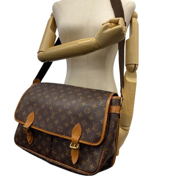 z0004161 7 LOUIS VUITTON M99013 Sac Bazas Monogram Shoulder Bag Brown