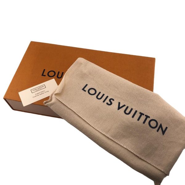 z0005907 15 LOUIS VUITTON M61868 Zippy Wallet Mahina Wallet Magnolia