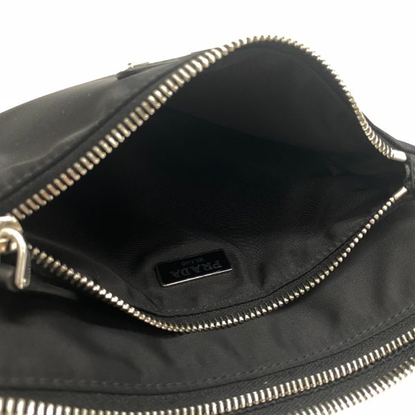 z0006302 6 PRADA Tessuto Triangular Plate Shoulder Bag Black