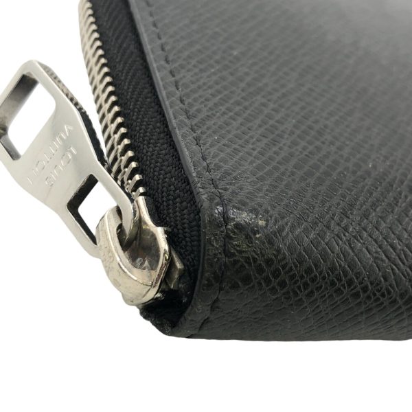 z0006833 5 LOUIS VUITTON M61806 Vasco Round Zipper Taiga Long Wallet Black