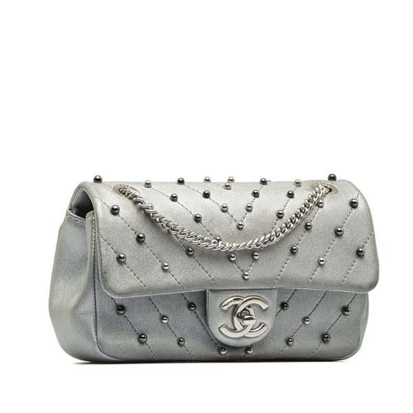 z4pir4ggo4uyjxmk 2 CHANEL V stitch here mark studs chain shoulder bag silver leather