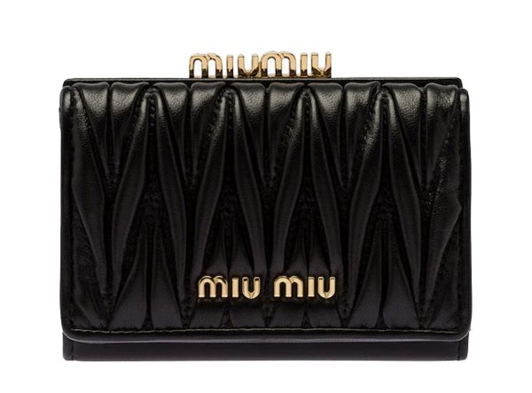 0051 9 Miu Miu MATELASSE Wallet