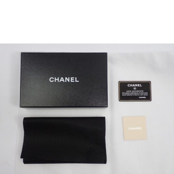 00998 6 CHANEL Matelasse three flong wallet