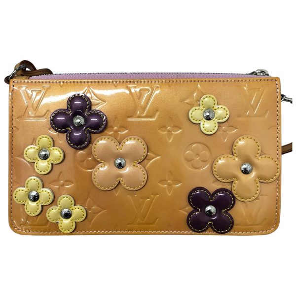 1003101951744 2 rbg LOUIS VUITTON Vernis Flower Lexington Accessory Pouch Orange