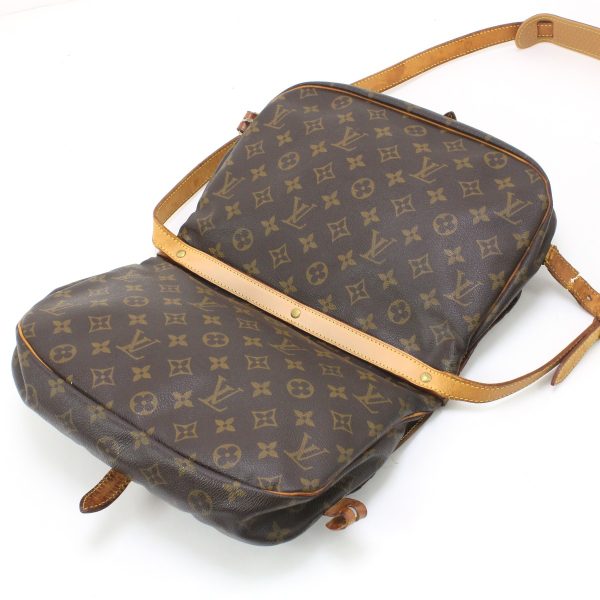 1010104825583 5 LOUIS VUITTON Shoulder bag