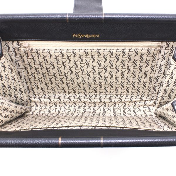 1010104834400 9 Yves Saint Laurent Yves Saint Laurent clutch bag