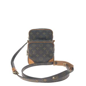 1013103326679a 1 Louis Vuitton Key Case Monogram Multicle 6