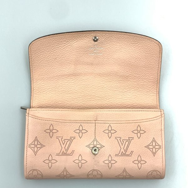 1016003273357 5 LOUIS VUITTON Mahina Portefeuille Iris Wallet M60145 Pink