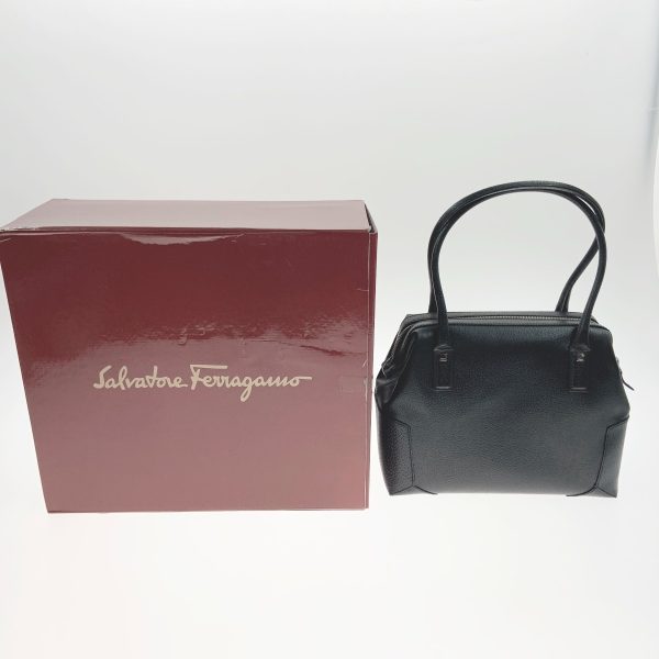 1016003295267 7 Ferragamo Handbag Black