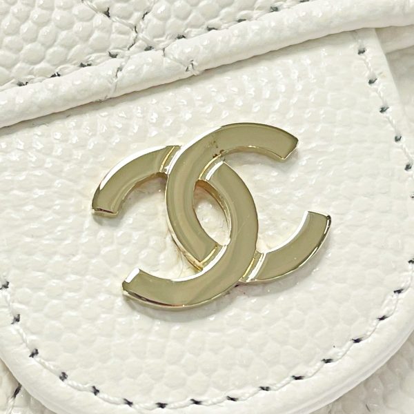 1017004122187 4 CHANEL Matelasse White Card Case CocoMark Caviar Skin