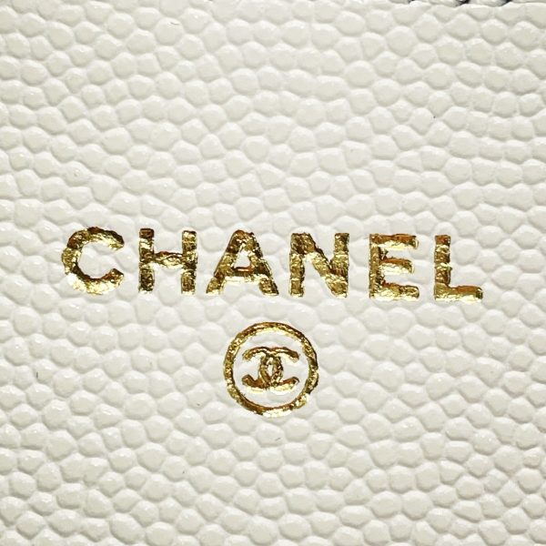 1017004122187 5 CHANEL Matelasse White Card Case CocoMark Caviar Skin