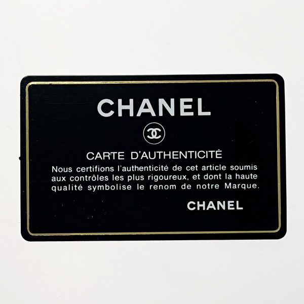 1017004122187 6 CHANEL Matelasse White Card Case CocoMark Caviar Skin