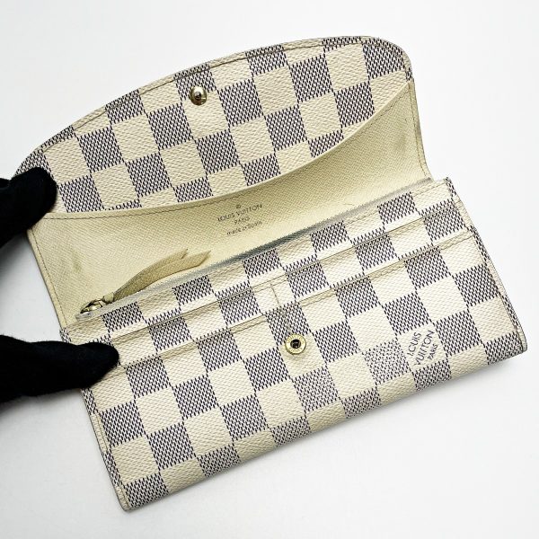 1017004153402 3 LOUIS VUITTON Portefeuille Emily Damier Azur long wallet White