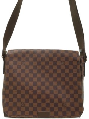 1024008800010 Gucci Disney Donald Duck Shoulder Bag Beige