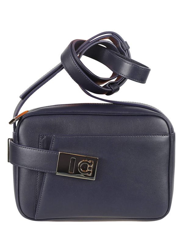 1116e6f899fabe7 ia 1 Ferragamo Spring Summer Bag