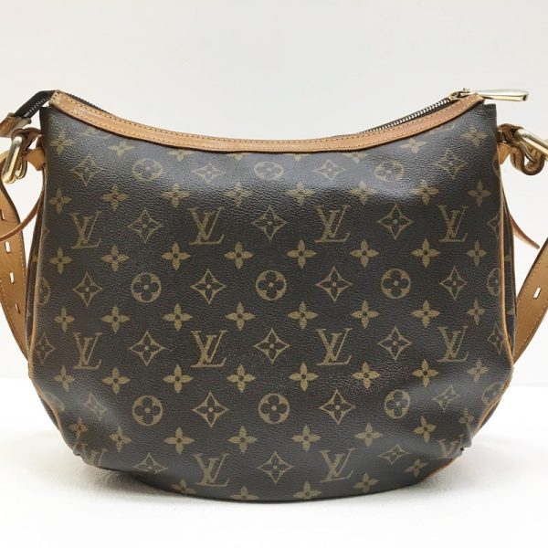 122 20230224 a 3 03 Louis Vuitton Thuram GM Shoulder Bag Monogram Brown